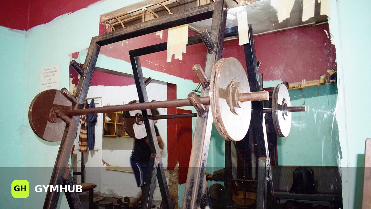 Lateral Raises: Proper Technique, Common Mistakes, and Who They Suit